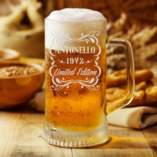 Boccale da Birra PERSONALIZZATO 50 cl inciso con Nome Frasi Anno Anni Compleanno Idea Regalo PERSONALIZZABILE Papà Nonno Zio Padrino Natale SanValentino - immagine 2