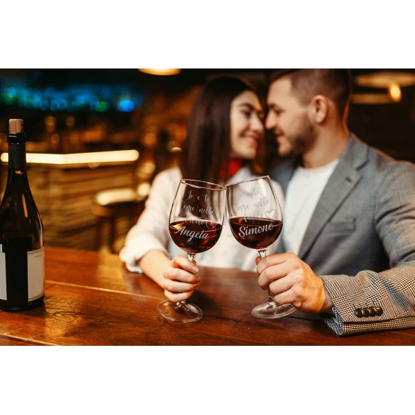 Coppia Calici Personalizzati Set da 2 calici vino personalizzati con nome Io e te come nelle favole - bicchiere in vetro 500 ml - immagine 2