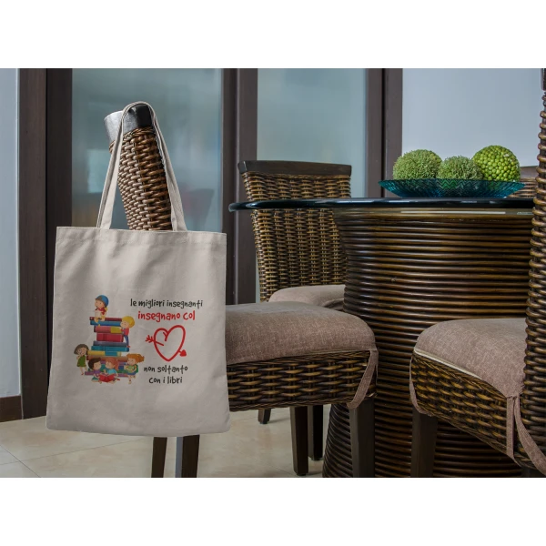 Shopping Bag Maestra Regalo Maestra Le migliori insegnanti insegnano col cuore non con i libri Regalo Maestra fine Anno Scolastico - immagine 6