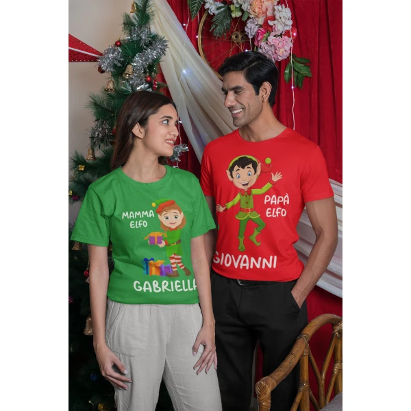 Coppia Magliette Natale T-Shirt Natalizie PERSONALIZZABILI con nome Papà e Mamma Elfo personalizzata idea regalo - immagine 3
