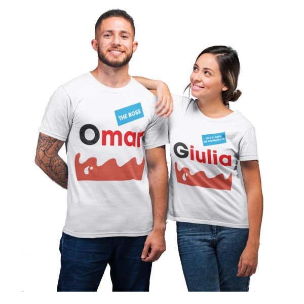 Coppia T-Shirt Magliette PERSONALIZZABILI SanValentino Cioccolato Lui è il capo Regalo Lui e Lei innamorati Anniversario Matrimonio Fidanzati Innamorati