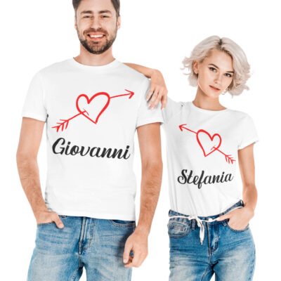 T-shirt coppia personalizzabile con nome e cuore di Cupido per lui e per lei