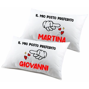 Coppia Federe PERSONALIZZABILI con nome SanValentino Matrimoniali Il mio posto preferito Love Innamorati Idea regalo Lui Lei